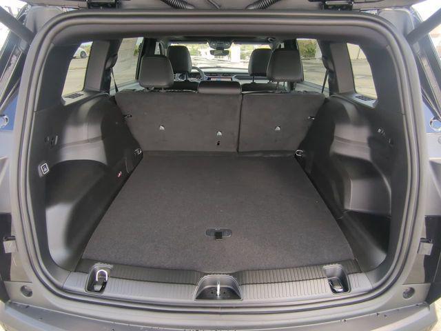 new 2026 Jeep Cherokee car, priced at $40,857