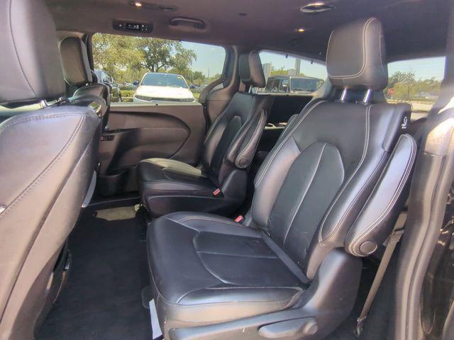 used 2021 Chrysler Pacifica Hybrid car, priced at $22,834