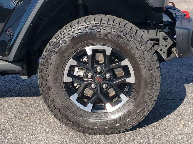 used 2025 Jeep Gladiator car, priced at $45,749