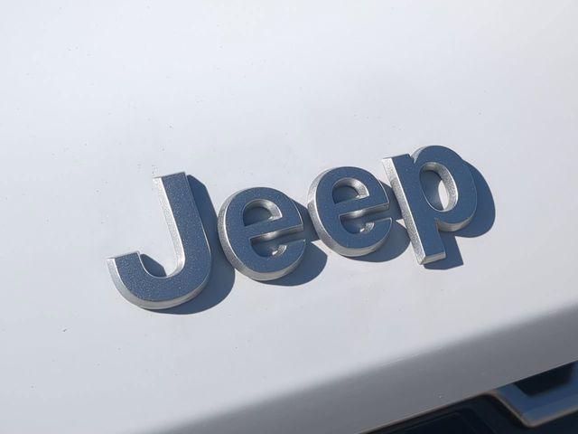 new 2026 Jeep Grand Cherokee car, priced at $36,817