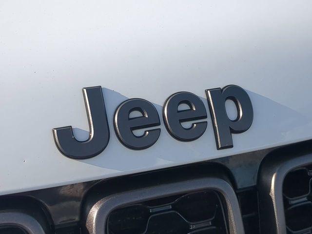 used 2020 Jeep Grand Cherokee car, priced at $20,499