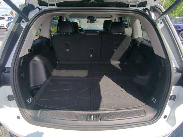used 2023 Jeep Grand Cherokee car, priced at $31,584