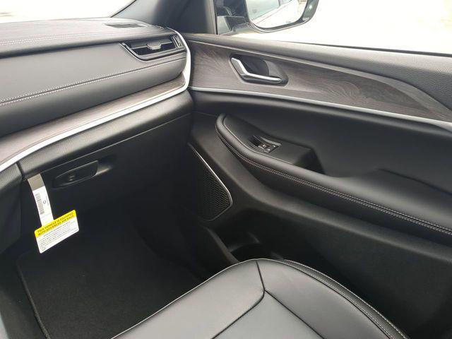 new 2026 Jeep Grand Cherokee car, priced at $44,387