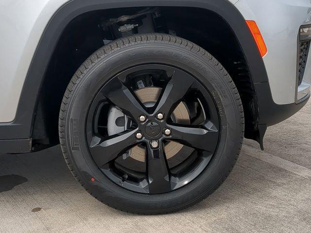 new 2026 Jeep Grand Cherokee car, priced at $44,387