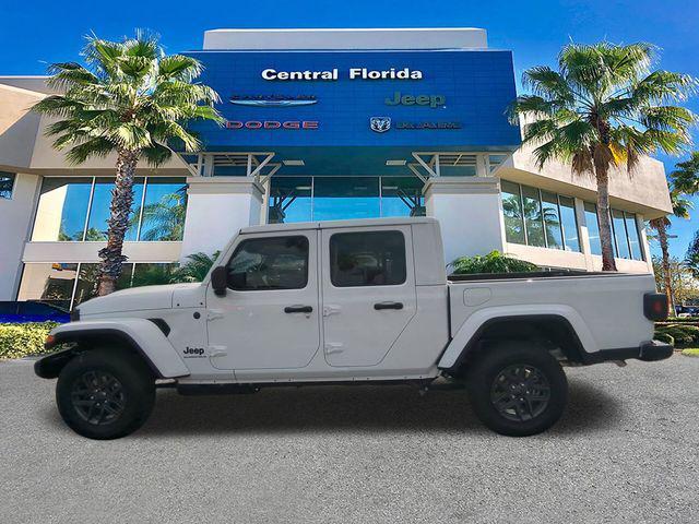 new 2026 Jeep Gladiator car, priced at $41,497