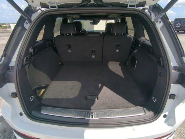 new 2026 Jeep Grand Cherokee car, priced at $66,905