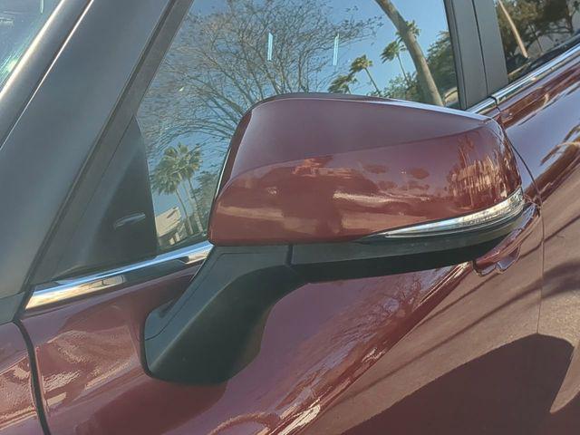 used 2023 Toyota Highlander car, priced at $30,749