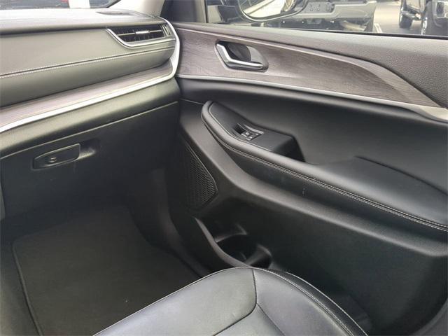 used 2023 Jeep Grand Cherokee car, priced at $24,499