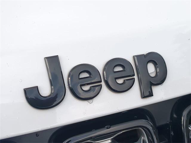 used 2020 Jeep Grand Cherokee car, priced at $18,749