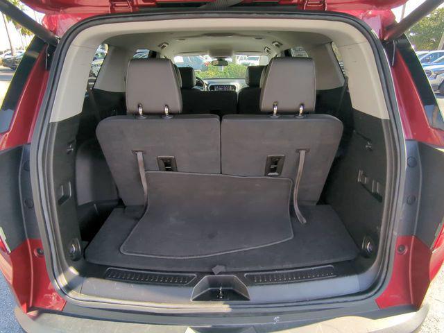 used 2023 GMC Acadia car, priced at $20,999