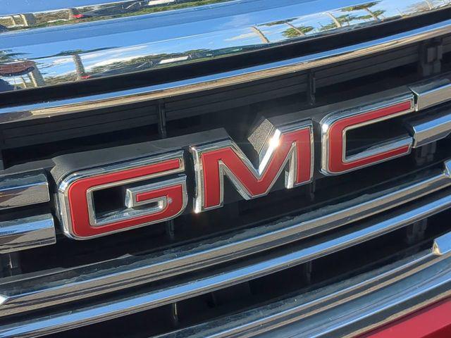 used 2023 GMC Acadia car, priced at $20,999