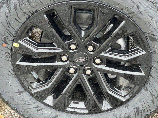 new 2025 Ford F-150 car, priced at $62,820