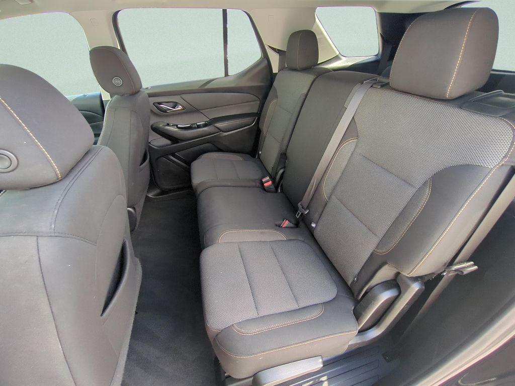 used 2021 Chevrolet Traverse car, priced at $16,799