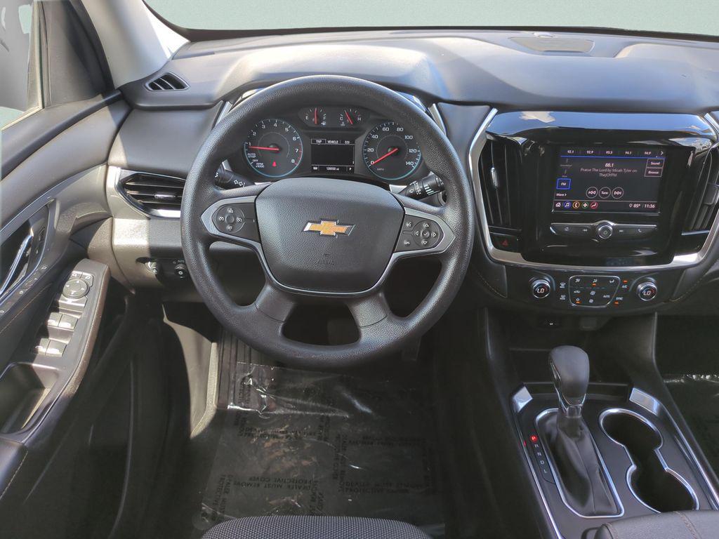 used 2021 Chevrolet Traverse car, priced at $16,799