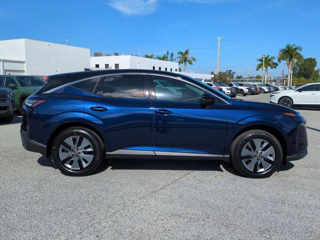 new 2025 Nissan Murano car, priced at $38,879