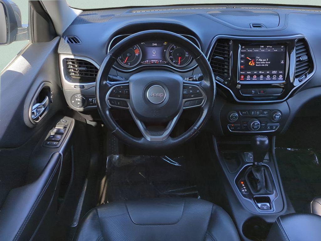 used 2020 Jeep Cherokee car, priced at $14,699