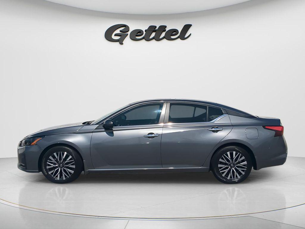 used 2023 Nissan Altima car, priced at $20,552