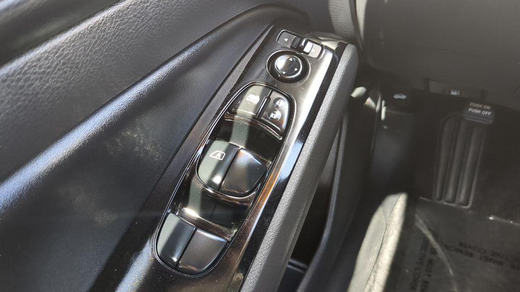 used 2023 Nissan Altima car, priced at $20,552