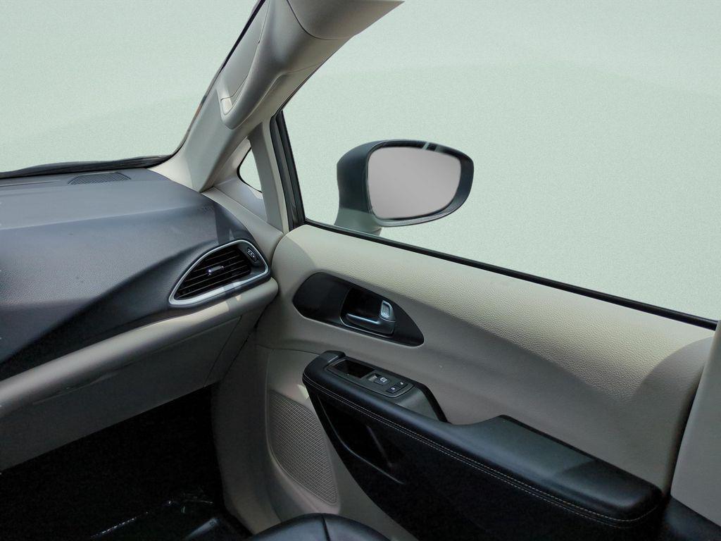 used 2023 Chrysler Pacifica car, priced at $23,376