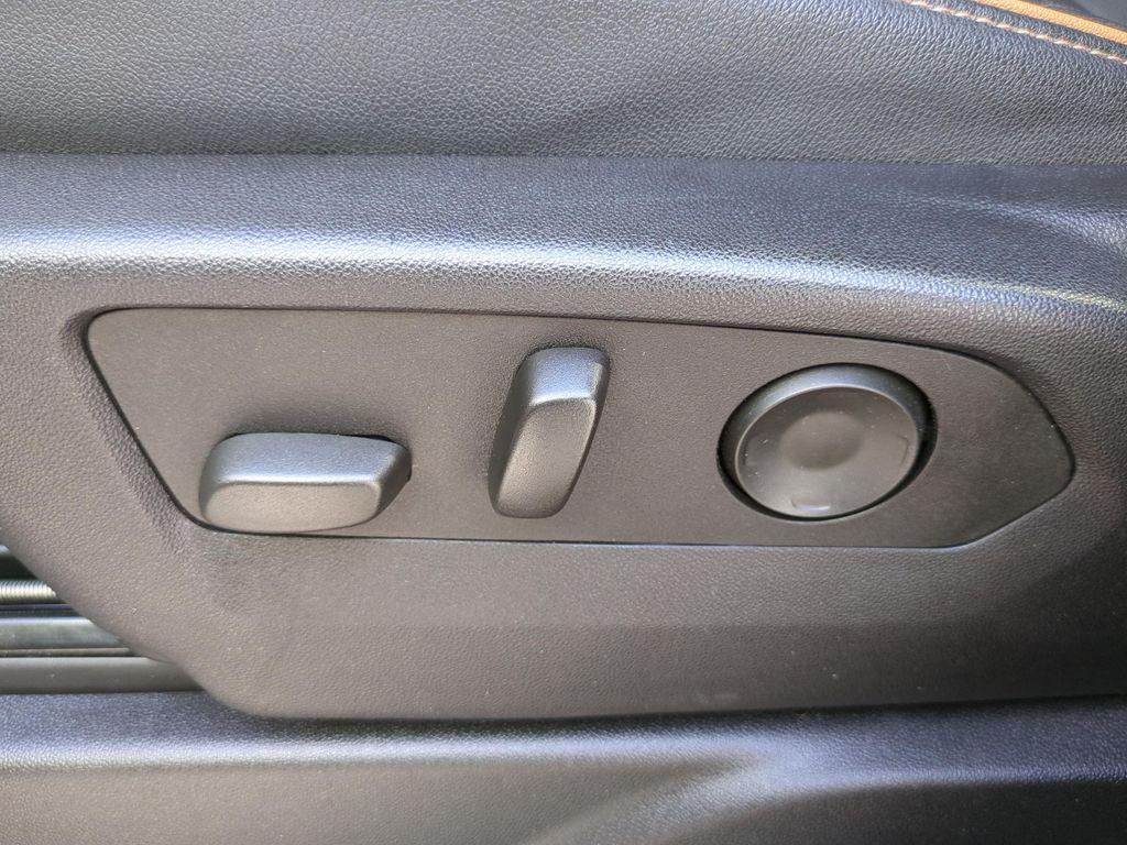 used 2024 GMC Yukon car, priced at $65,712