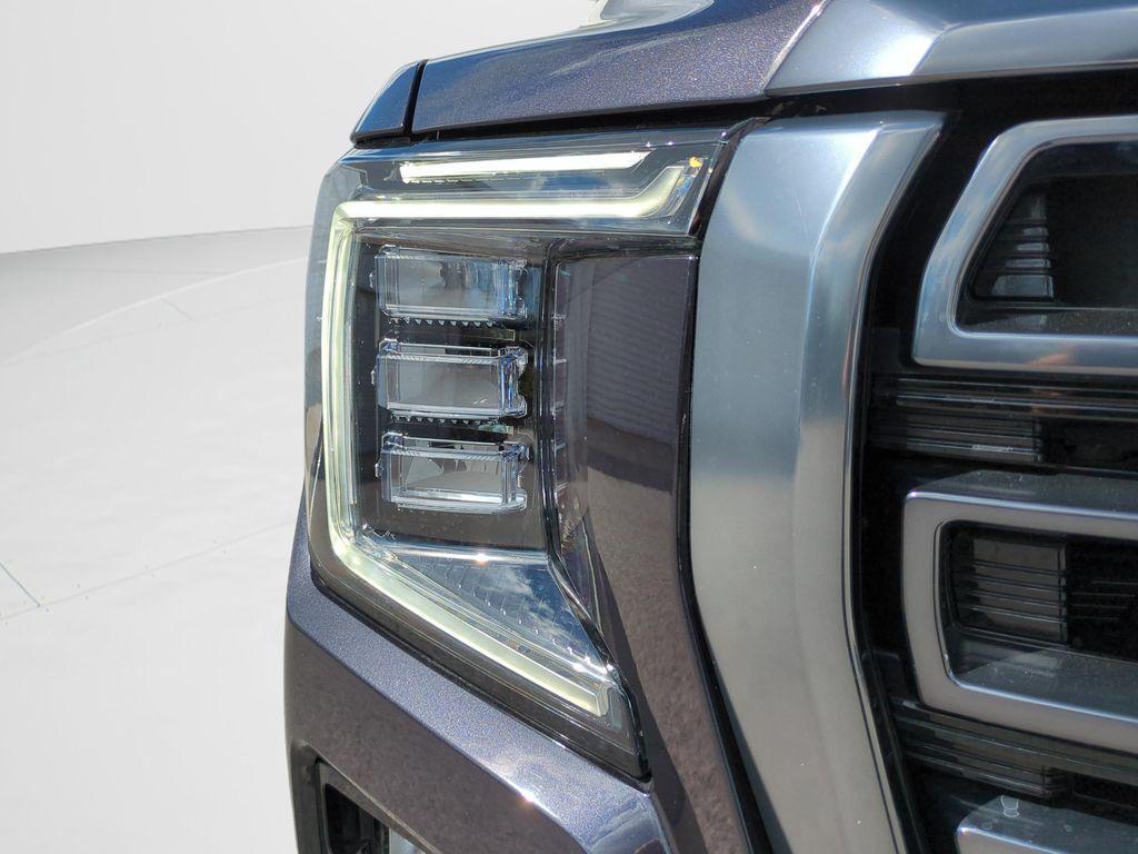 used 2024 GMC Yukon car, priced at $65,712