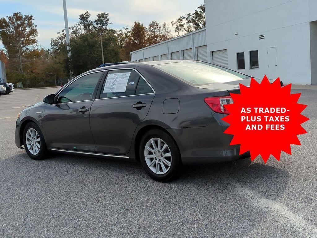 used 2014 Toyota Camry Hybrid car, priced at $9,999
