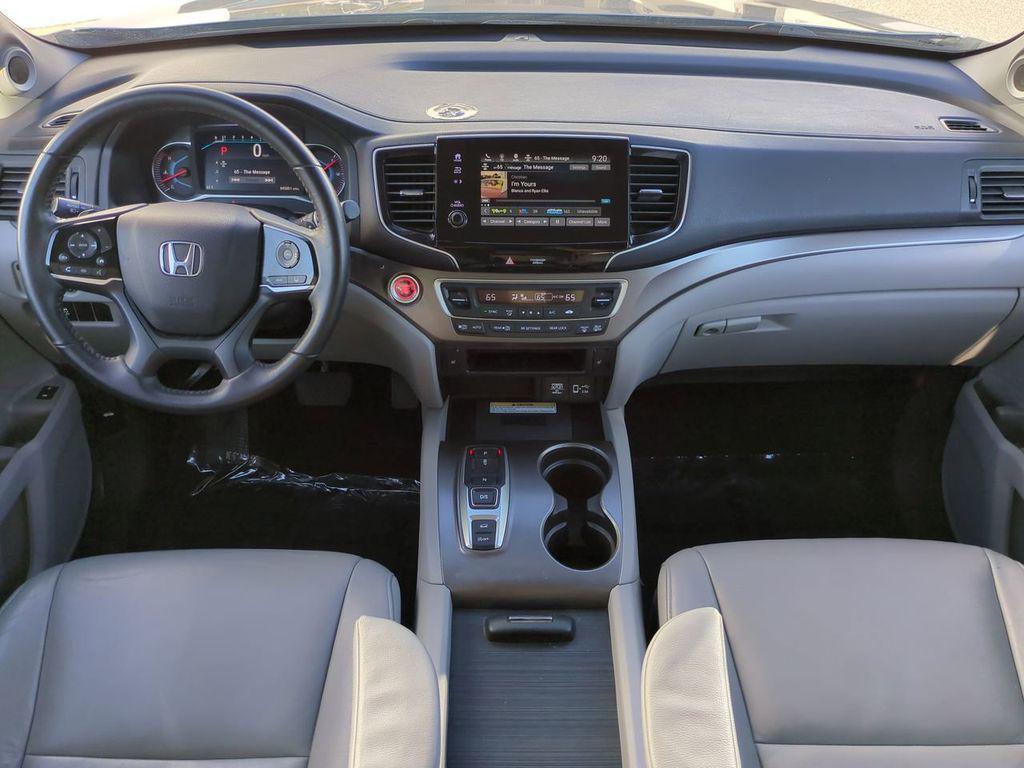 used 2022 Honda Pilot car, priced at $28,999