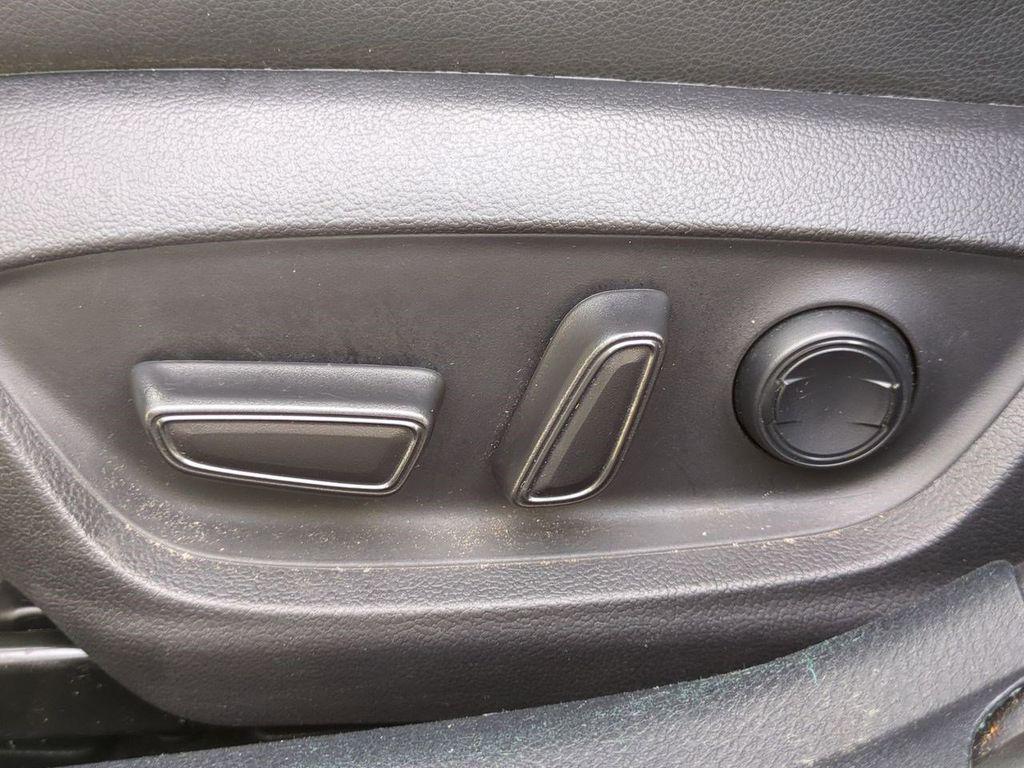 used 2022 Toyota Camry Hybrid car, priced at $26,492