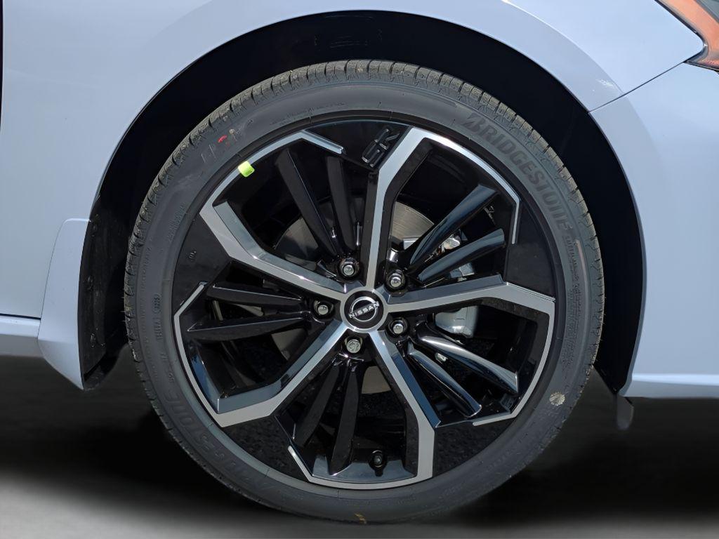 new 2025 Nissan Altima car, priced at $26,308