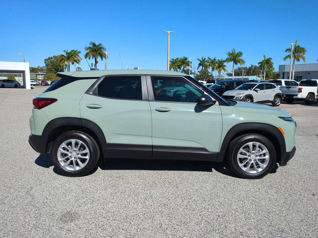 used 2025 Chevrolet TrailBlazer car, priced at $21,516