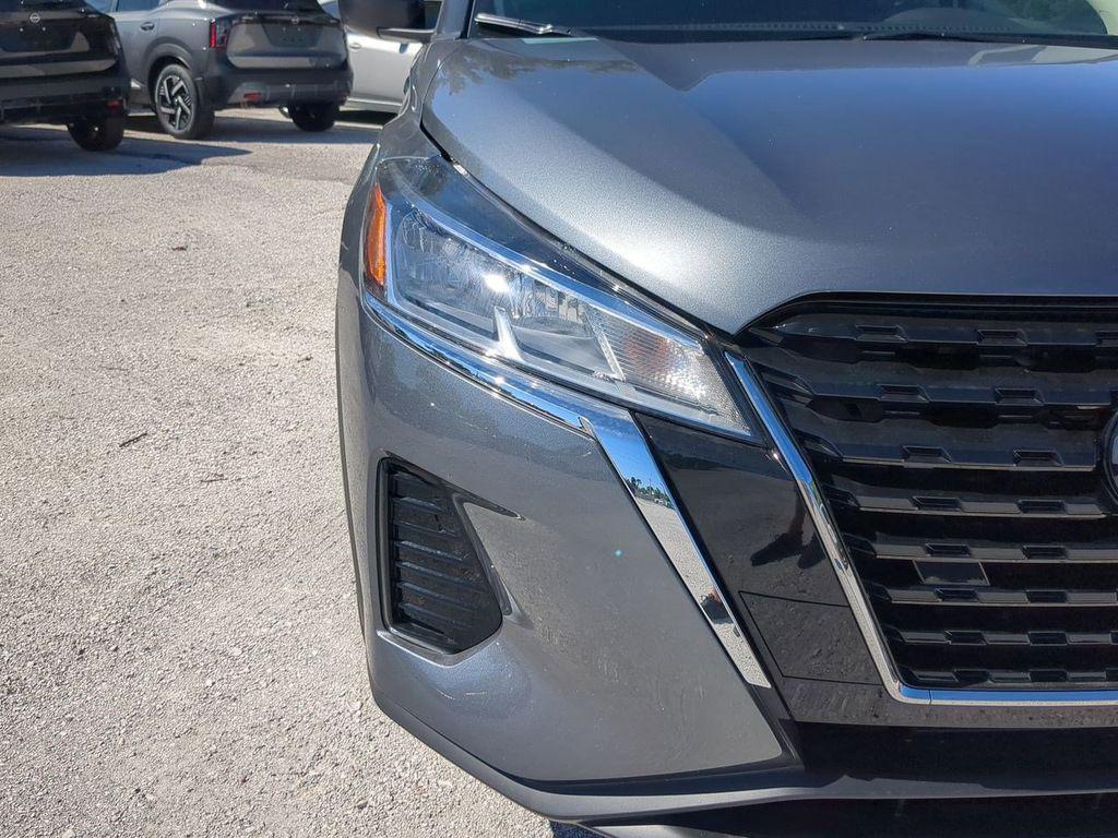 new 2025 Nissan Kicks car, priced at $19,347