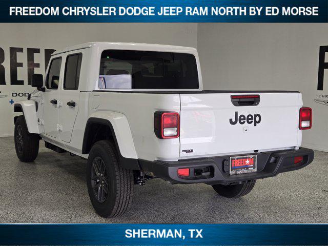 new 2026 Jeep Gladiator car, priced at $45,610