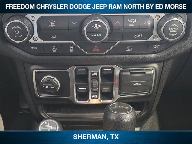 new 2026 Jeep Gladiator car, priced at $44,265