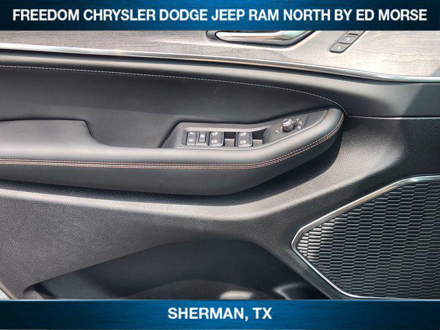 new 2025 Jeep Grand Cherokee car, priced at $56,736