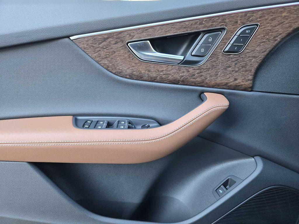 new 2026 Audi Q7 car, priced at $70,795