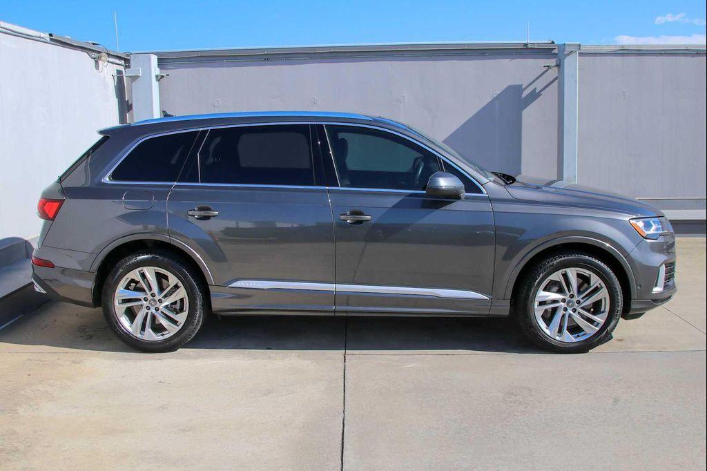 used 2020 Audi Q7 car, priced at $19,994