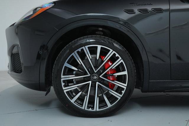 new 2025 Maserati Grecale car, priced at $87,775
