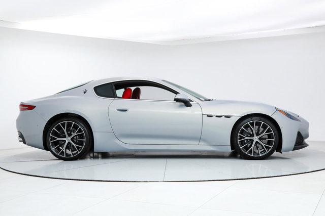 new 2026 Maserati GranTurismo car, priced at $156,345