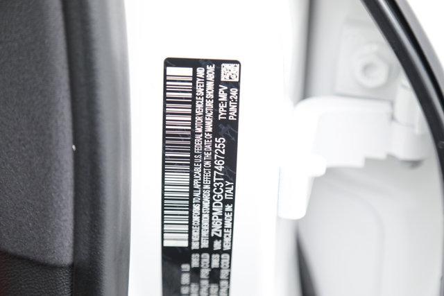 new 2026 Maserati Grecale car, priced at $95,115