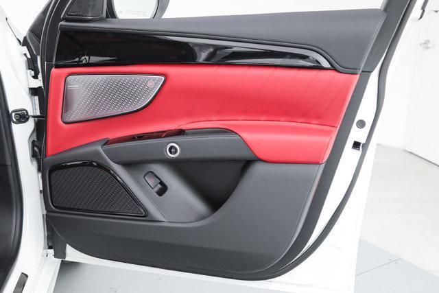 new 2026 Maserati Grecale car, priced at $95,115