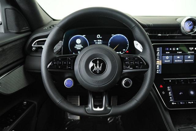 new 2025 Maserati Grecale car, priced at $89,805