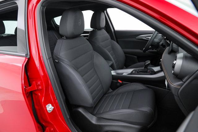 new 2025 Alfa Romeo Tonale car, priced at $43,880