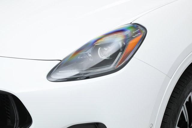 new 2025 Maserati Grecale car, priced at $90,385