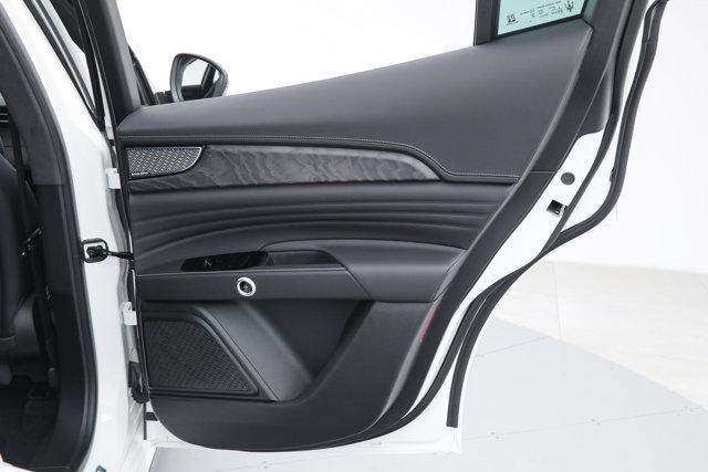 new 2025 Maserati Grecale car, priced at $90,385