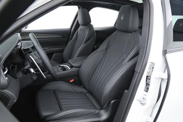 new 2025 Maserati Grecale car, priced at $90,385