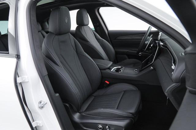 new 2025 Maserati Grecale car, priced at $90,385