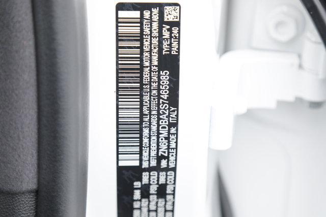 new 2025 Maserati Grecale car, priced at $90,385