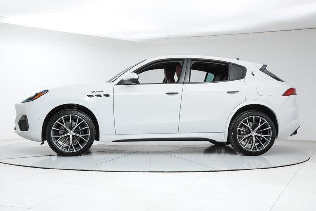 new 2026 Maserati Grecale car, priced at $92,315