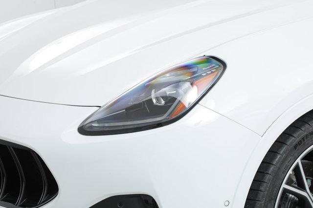 new 2026 Maserati Grecale car, priced at $92,315