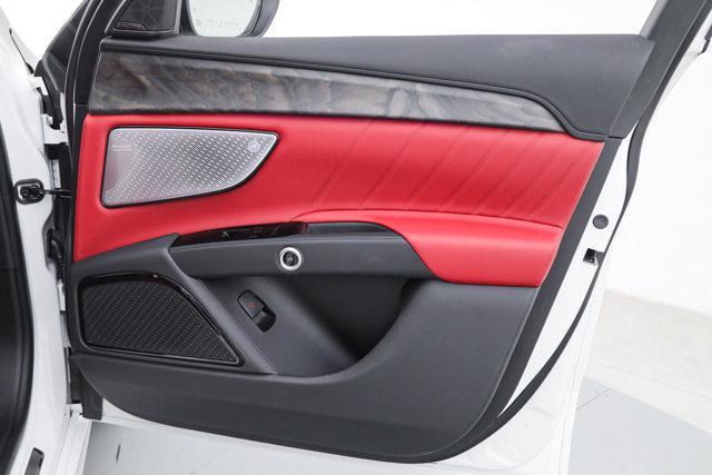 new 2026 Maserati Grecale car, priced at $92,315